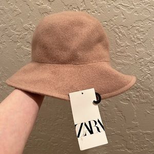 Brand new Zara winter hat! Never worn!